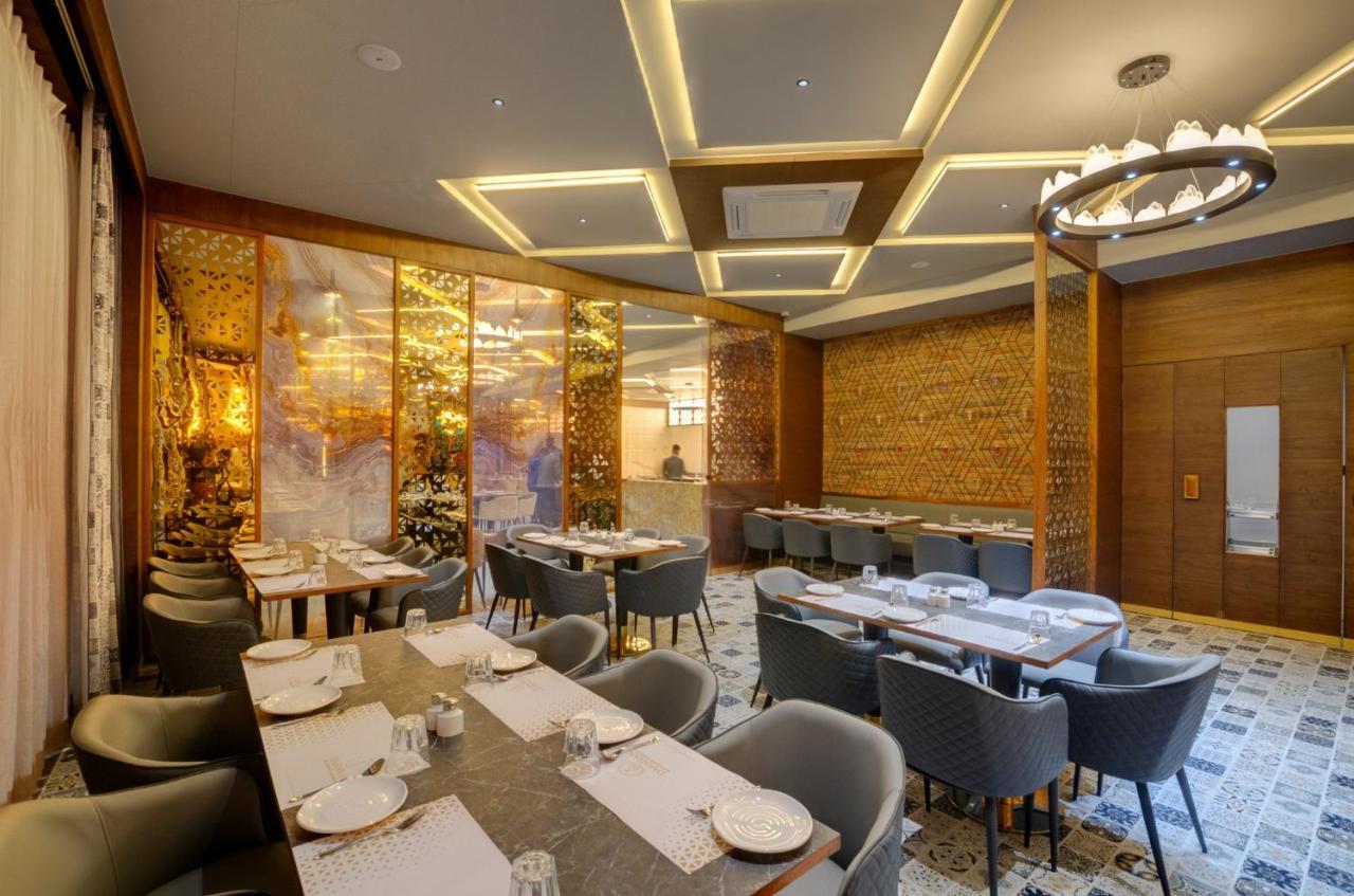 Hotel Diamond 26 สุรัต ภายนอก รูปภาพ