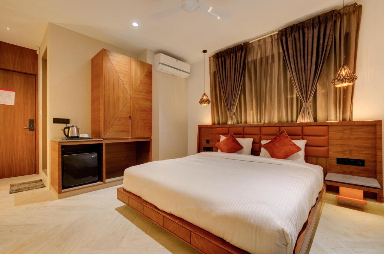 Hotel Diamond 26 สุรัต ภายนอก รูปภาพ