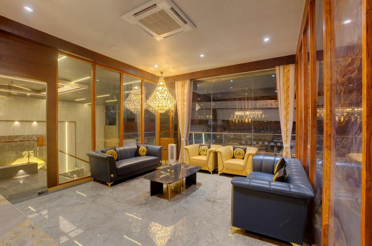 Hotel Diamond 26 สุรัต ภายนอก รูปภาพ